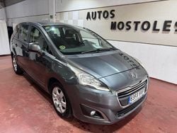 Gris / plata Usado 2014 Peugeot 5008 Active Monovolumen | 6995 € (Buen precio)