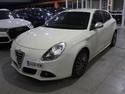 Blanco Usado 2011 Alfa Romeo Giulietta Distinctive Utilitario | 6950 € (Precio justo)