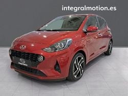 Rojo Usado 2023 Hyundai i10 Utilitario | 16.290 € (Un poco caro)