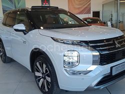 Blanco Nuevo 2025 Mitsubishi Outlander P-HEV Edition SUV | 55.450 €