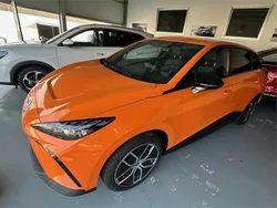 Naranja Nuevo 2025 MG MG4 EV Luxury Utilitario | 33.925 € (Precio justo)