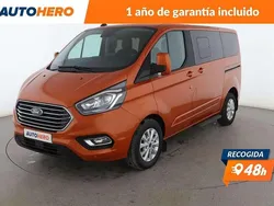 Naranja Usado 2022 Ford Tourneo Custom Titanium Monovolumen | 34.475 € (Precio justo)