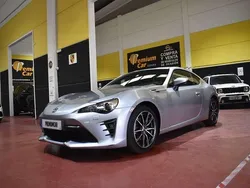 Gris Usado 2017 Toyota GT86 GT Coupe | 28.490 €