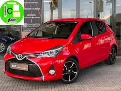 Rojo Usado 2016 Toyota Yaris Utilitario | 11.990 € (Precio justo)