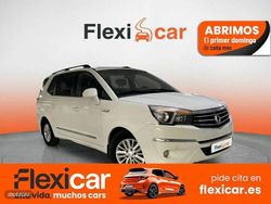 Blanco Usado 2016 Ssangyong (KGM) Rodius Monovolumen | 15.790 €