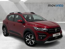 Rojo Usado 2021 Dacia Sandero Essentiel Berlina | 15.390 € (Caro)