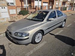 Beige Usado 2004 Volvo S60 Summum Berlina | 2499 €