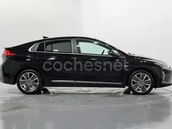 Negro Usado 2017 Hyundai Ioniq Style Berlina | 15.490 € (Un poco caro)