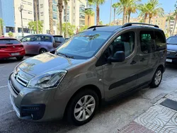 Gris Usado 2017 Citroën Berlingo Monovolumen | 12.500 €