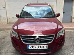 Granate Usado 2009 VW Tiguan SUV | 8100 € (Super precio)