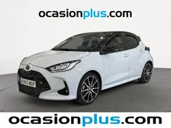 Gris Usado 2023 Toyota Yaris Hybrid Plus Utilitario | 21.446 € (Precio justo)