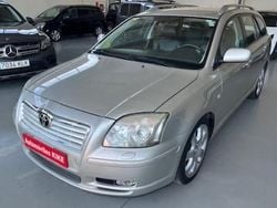Gris / plata Usado 2005 Toyota Avensis Executive Familiar | 4500 € (Buen precio)
