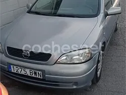 Gris / plata Usado 2002 Opel Astra Club Berlina | 1000 € (Buen precio)