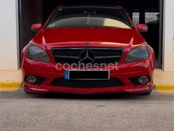 Rojo Usado 2008 Mercedes C220 Avantgarde Berlina | 13.200 €