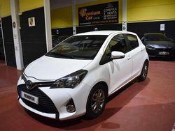 Blanco Usado 2016 Toyota Yaris Active Utilitario | 8390 € (Buen precio)