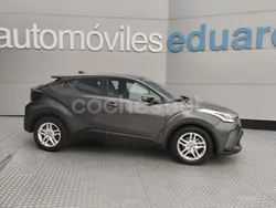 Gris / plata Usado 2022 Toyota C-HR Advance SUV | 22.800 € (Precio justo)