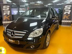 Negro Usado 2011 Mercedes B180 Monovolumen | 5450 € (Precio justo)