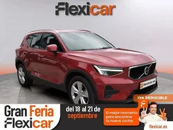 Rojo Usado 2024 Volvo XC40 Core SUV | 29.990 € (Buen precio)