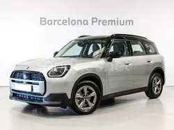 Gris / plata Usado 2024 Mini Countryman SUV | 34.990 € (Precio justo)