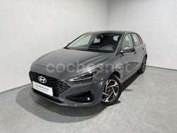 Gris / plata Usado 2024 Hyundai i30 Berlina | 22.500 € (Caro)