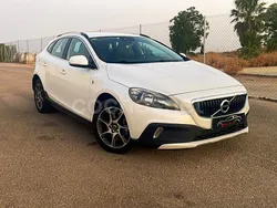 Blanco Usado 2017 Volvo V40 CC Momentum Familiar | 9999 € (Precio justo)
