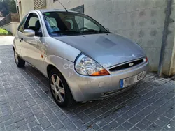 Gris / plata Usado 2008 Ford Ka Collection Utilitario | 2400 € (Precio justo)