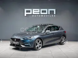 Gris / plata Usado 2023 Seat Leon FR Berlina | 25.500 € (Precio justo)