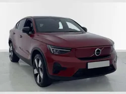 Rojo Usado 2023 Volvo EC40 Plus SUV | 41.300 € (Precio justo)