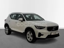 Blanco Usado 2024 Volvo XC40 Core SUV | 34.900 € (Precio justo)