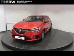 Rojo Usado 2021 Renault Mégane IV Zen Berlina | 16.726 € (Buen precio)