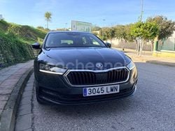 Gris / plata Usado 2021 Skoda Octavia Ambition Familiar | 13.999 € (Precio justo)