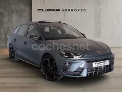 Gris / plata Usado 2024 Cupra Leon VZ Familiar | 39.500 €