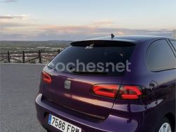 Violeta / lila Usado 2007 Seat Ibiza Stylance Berlina | 4800 € (Un poco caro)