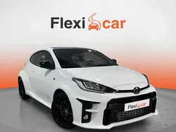 Blanco Usado 2022 Toyota Yaris Berlina | 30.090 € (Super precio)