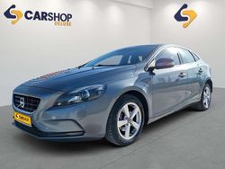 Gris Usado 2015 Volvo V40 Kinetic Utilitario | 12.500 €