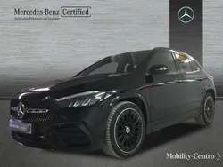 Negro noche Usado 2024 Mercedes GLA200 SUV | 44.000 € (Precio justo)
