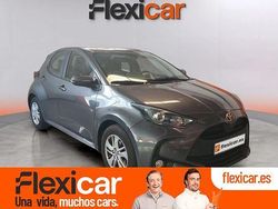 Gris / plata Usado 2024 Toyota Yaris Edition Berlina | 18.990 € (Precio justo)
