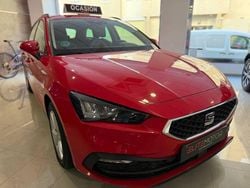 Rojo Usado 2023 Seat Leon Style Familiar | 17.750 € (Precio justo)