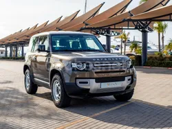 Beige Usado 2021 Land Rover Defender SUV | 48.000 €
