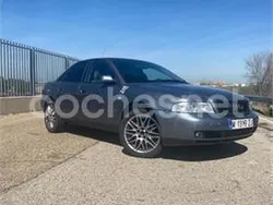 Gris / plata Usado 2000 Audi A4 Berlina | 4500 €