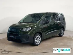 Verde Nuevo 2025 Fiat Doblò Monovolumen | 29.900 €