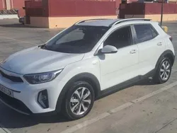 Blanco Usado 2022 Kia Stonic SUV | 15.500 € (Precio justo)