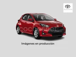 Gris Usado 2021 Toyota Yaris Hybrid Style Utilitario | 19.890 € (Precio justo)