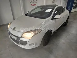 Blanco Usado 2010 Renault Mégane III Dynamique Berlina | 6499 € (Un poco caro)