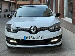 Blanco Usado 2015 Renault Mégane III LIMITED Berlina | 8290 € (Precio justo)