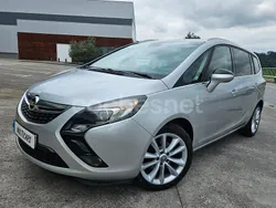 Gris / plata Usado 2015 Opel Zafira Family Monovolumen | 11.999 €