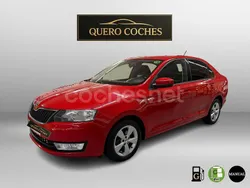 Rojo Usado 2013 Skoda Rapid Ambition Berlina | 8990 € (Precio justo)