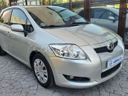 Beige Usado 2007 Toyota Auris Luna Berlina | 4800 € (Precio justo)