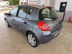 Beige Usado 2006 Renault Clio II Authentique Berlina | 2850 € (Precio justo)