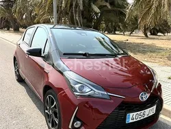 Granate Usado 2017 Toyota Yaris Hybrid Advance Berlina | 11.900 € (Precio justo)